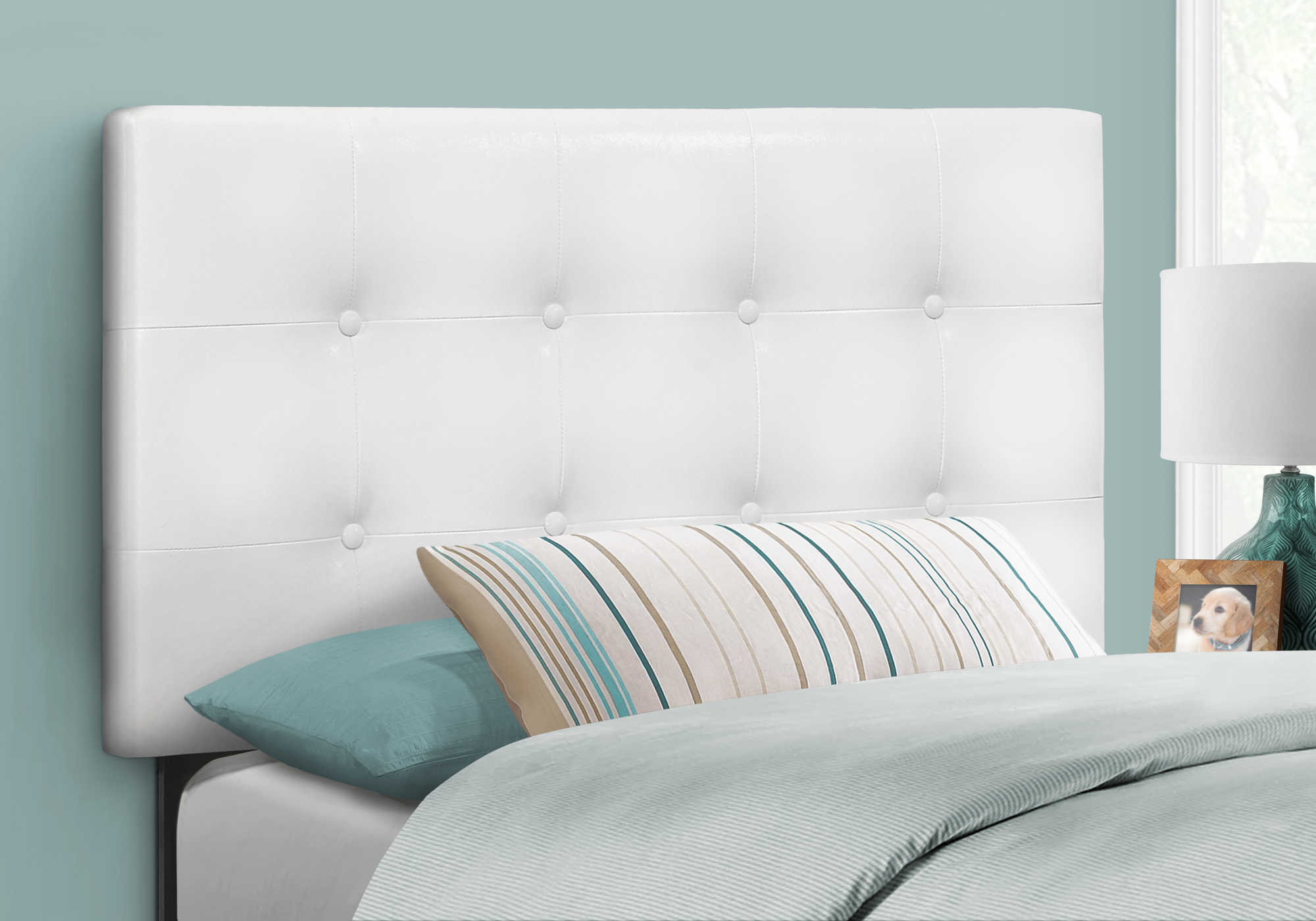 BED - TWIN SIZE / WHITE LEATHER-LOOK HEADBOARD ONLY